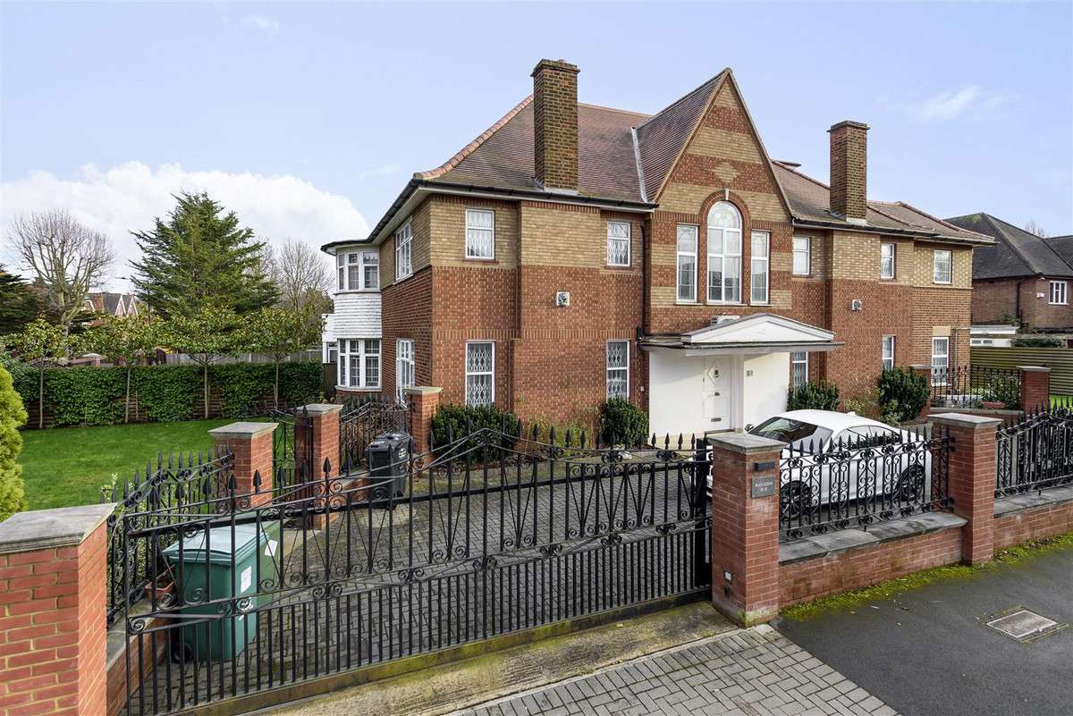 Brondesbury Park