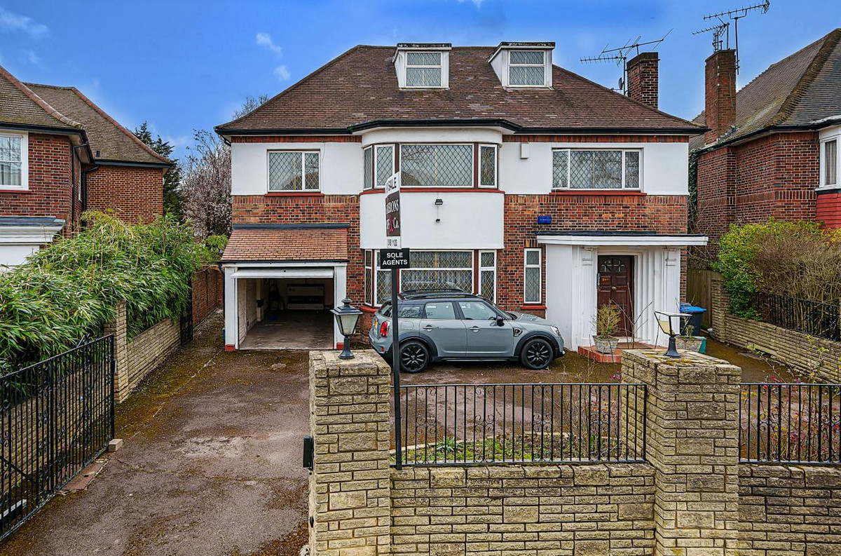 Manor House Drive