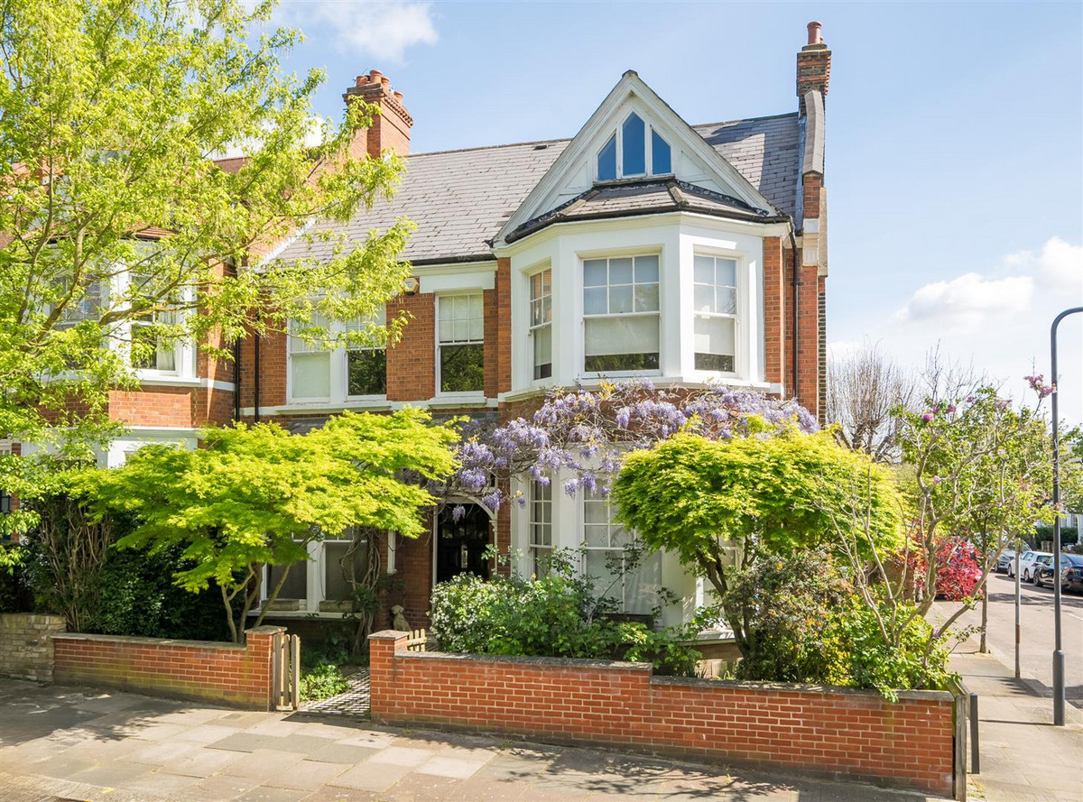 Kingswood Avenue