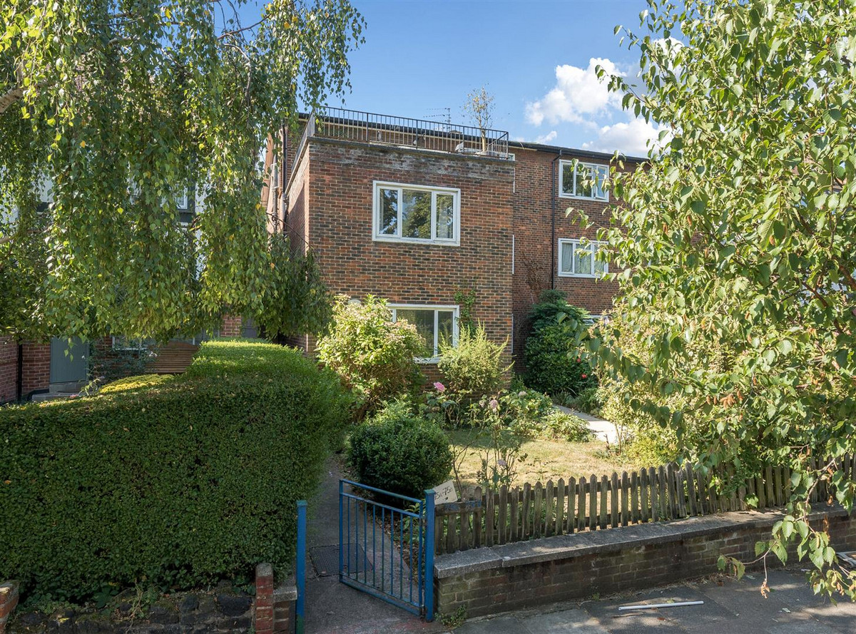 St. Gabriels Road